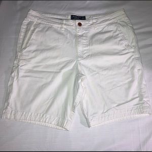 Brand: Abercrombie Size: 32 Color: White